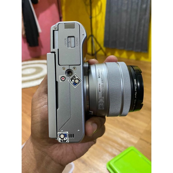 Jual KAMERA MIRRORLESS FUJIFILM XA5 XA5 MULUS LIKE NEW FULLSET BUTUH