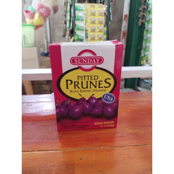 

pitted prunes