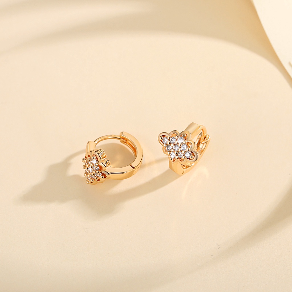 Y843 【Barang spot】Anting Titanium Anti Karat Anting Berlian Wanita 18k  Lapis Emas Kristal Anting Korean Fashion Aksesoris