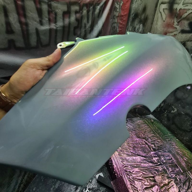 cat bunglon Taibantenk Supernova