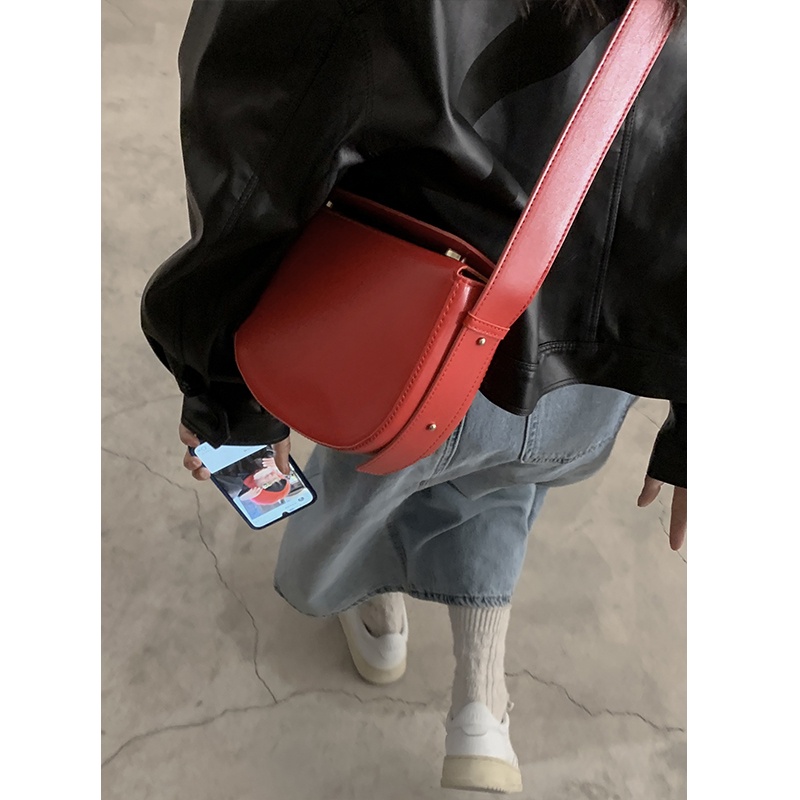 Suhao Tahun Baru Tas Merah Wanita 2021 Baru Fashion Trendi Retro Saddle Bag Niche All-Match In Single Shoulder Messenger Bag