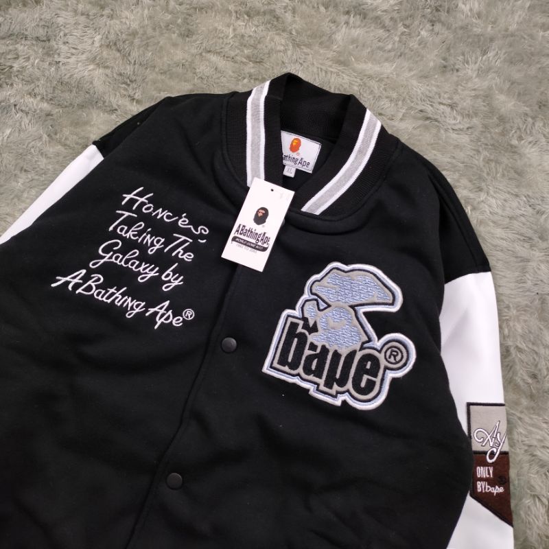 VARSITY JACKET BAPE ARCHIVE PATCH PUFFER BORDIR HITAM LENGAN KULIT AUTHENTIC FULLTAG &amp; LEBEL