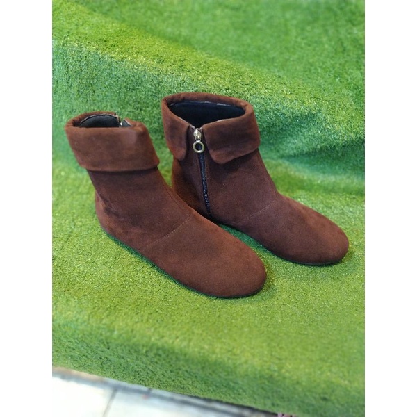 Sepatu Bot Cewek, Sepatu Bot wanita