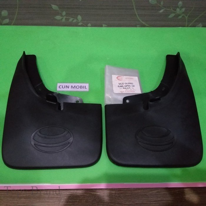 Topsbrand Mud guard karpet lumpur Kijang Kapsul belakang harga sepasang