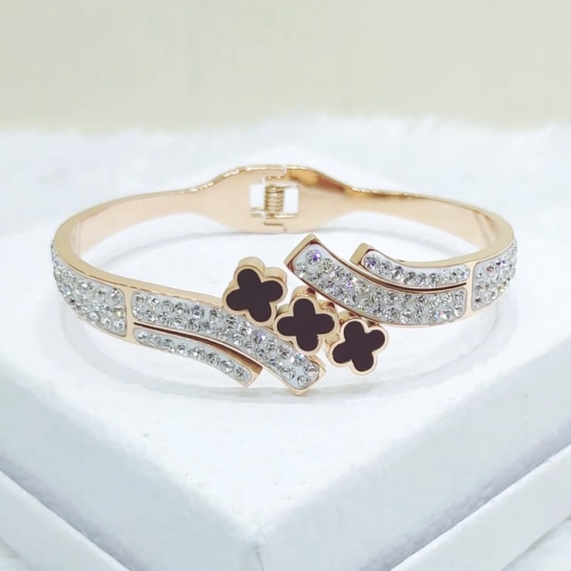 Gelang titanium bangle vc sling diamond