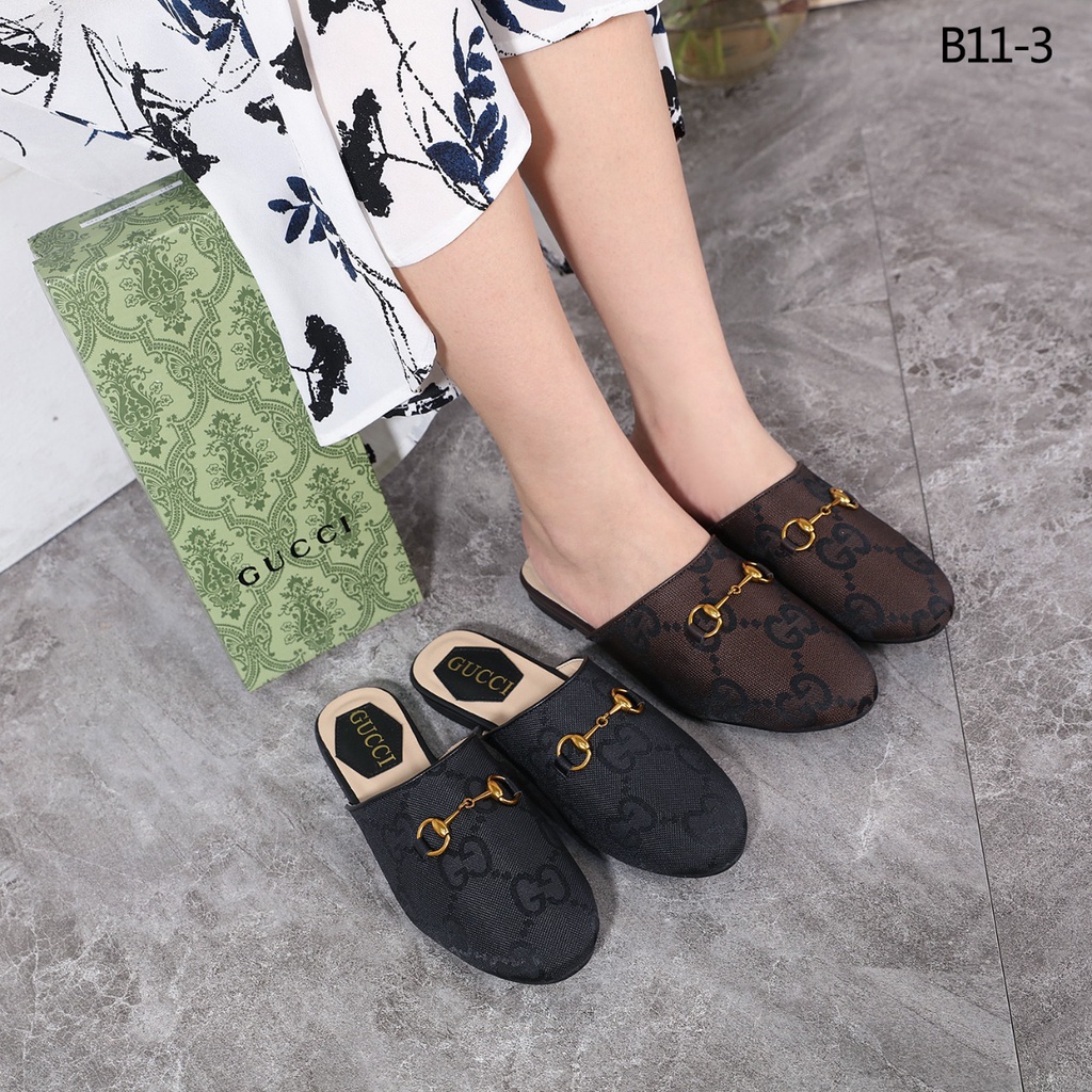 GC  GG Canvas Flat Mules B11-3