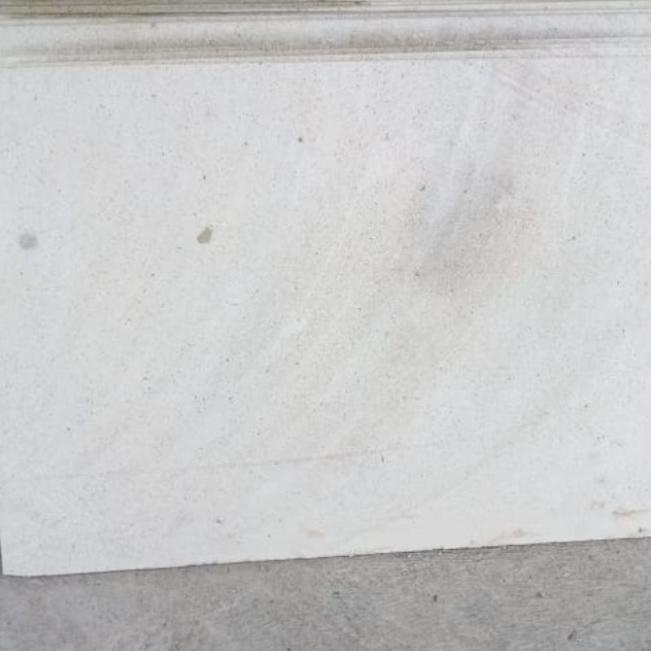 Batu alam palimanan putih - 10x20cm