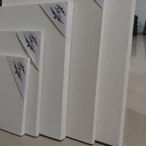 

Kanvas Lukis ukuran 50X60 cm