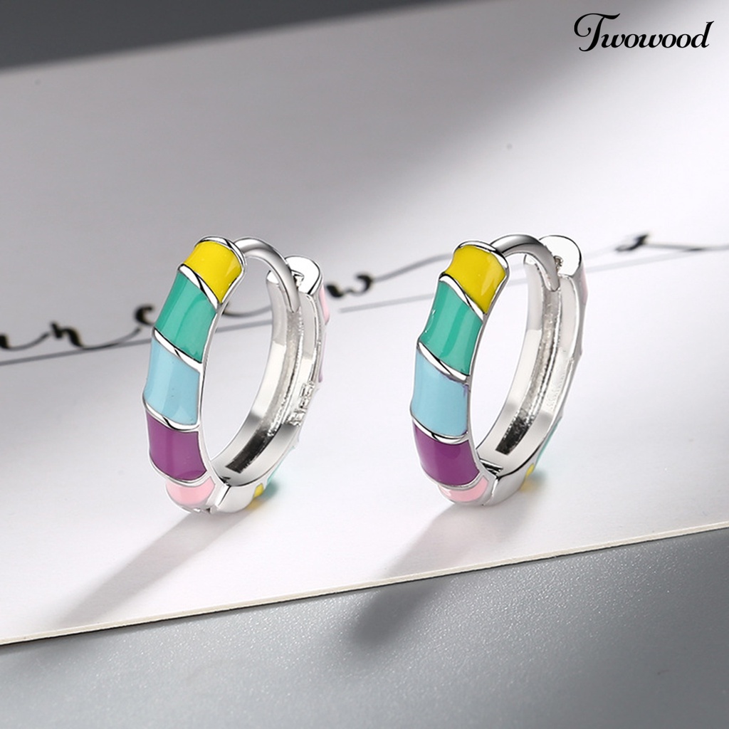 1 Pasang Anting Hoop Geometris Warna Pelangi Anti Pudar Untuk Wanita