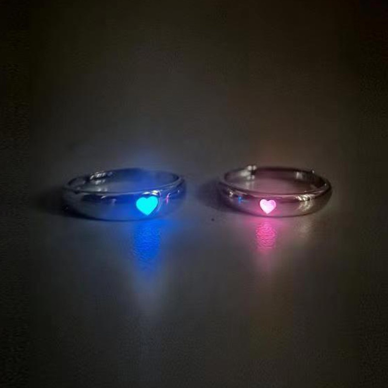 Cincin Pasangan Desain Hati Warna Silver Glow In The Dark Dapat Disesuaikan Gaya Retro Untuk Unisex