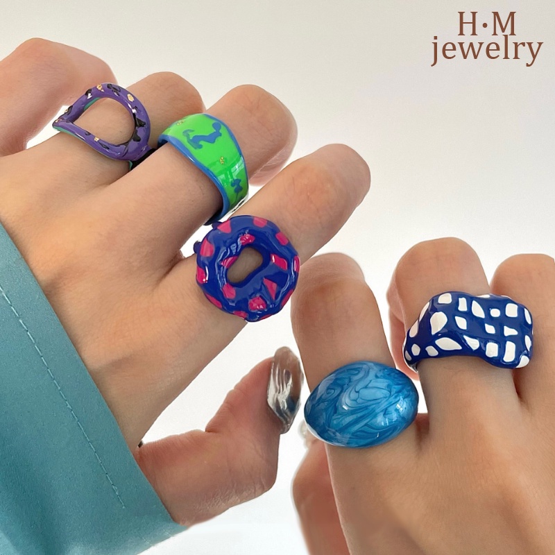 Cincin Desain Geometri Motif Polkadot Warna Kontras