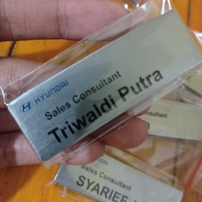 

Name Tag Hyundai