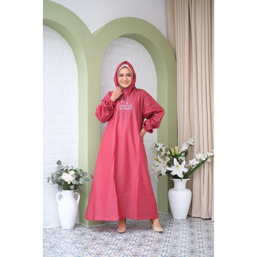 Nauree - Jas Hujan Noren Muslimah dewasa | Gamis anti rembes | Wanita Shar'i / Syari | hijaber aman dengan bahan pvc 025 yg fleksible serta waterproof Full Seal hot press disetiap sambungan jahitan | bisa COD mudah dibawa simpel saat berkendara aman