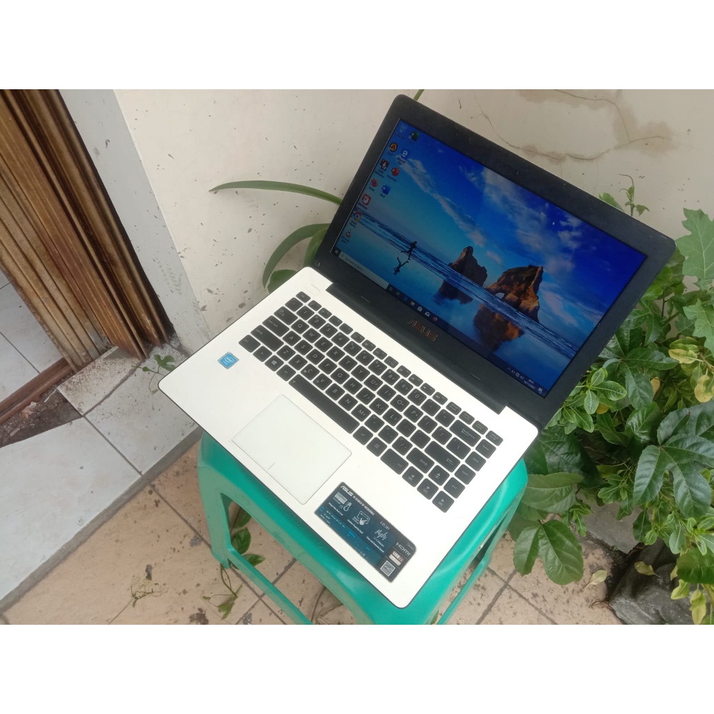 Laptop Asus X453MA murah dan normal Ram 4GB