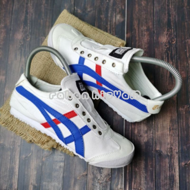 SEPATU FASHION SLIP ON WANITA KOREAN STYLE GARIS GARIS SEPATU SLOP WANTIA