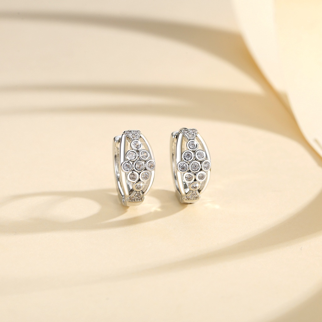 Y836 【Barang spot】Anting Wanita Anti Karat Titanium Murah Berlian Fashion Perak Earrings Dewasa Jewerly