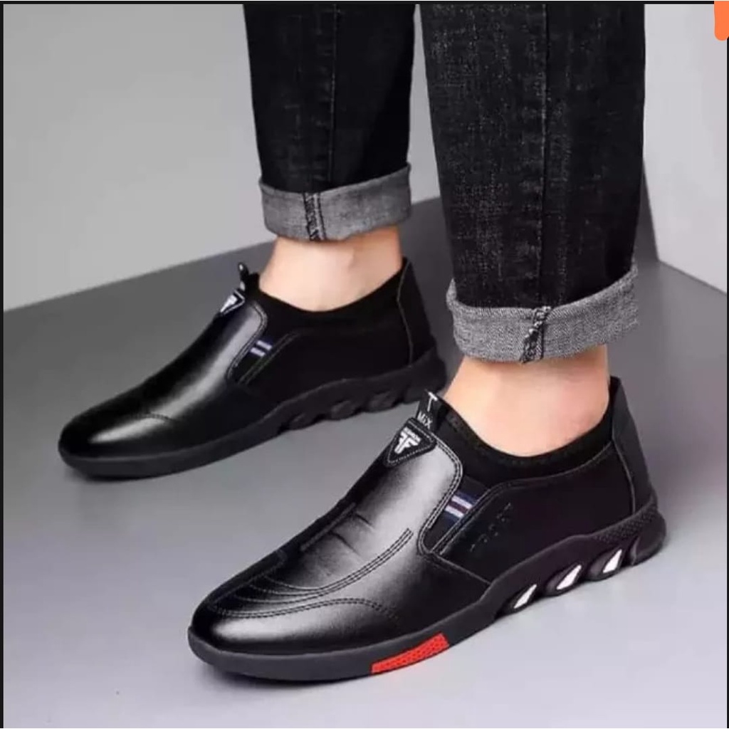 BIG SALE (cod) Sepatu Pria Slip on Semi Formal Fantopel keren kantor nongkrong sekolah  8.8 DISKON