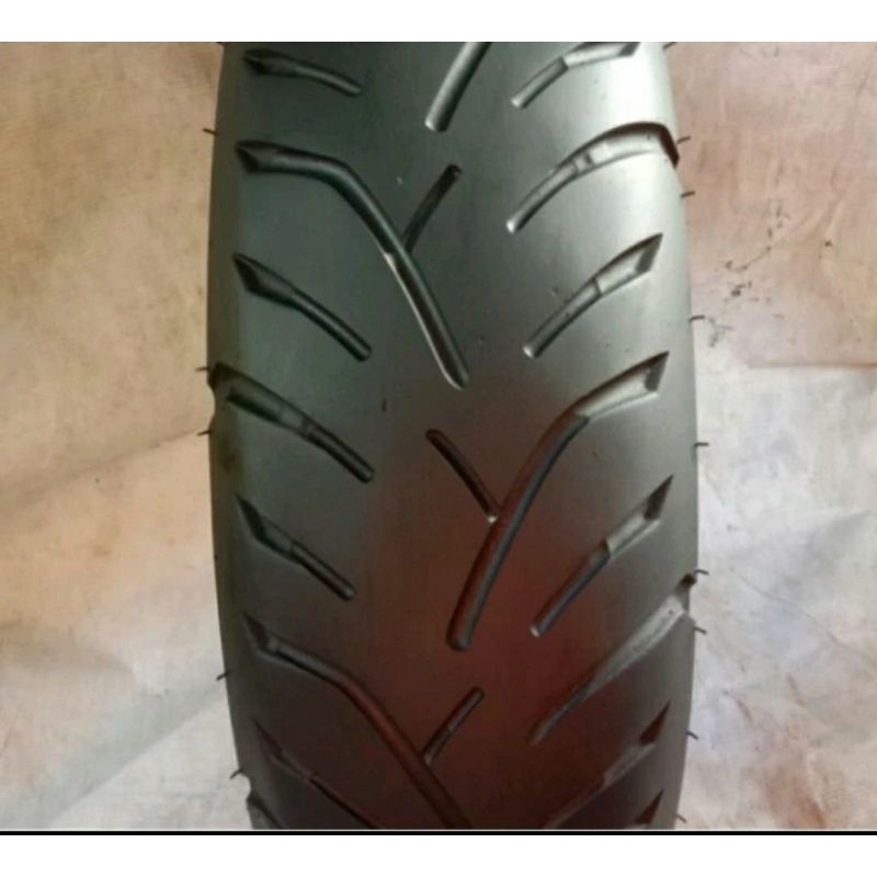 BAN BELAKANG HONDA PCX 120/70-14 TUBLES