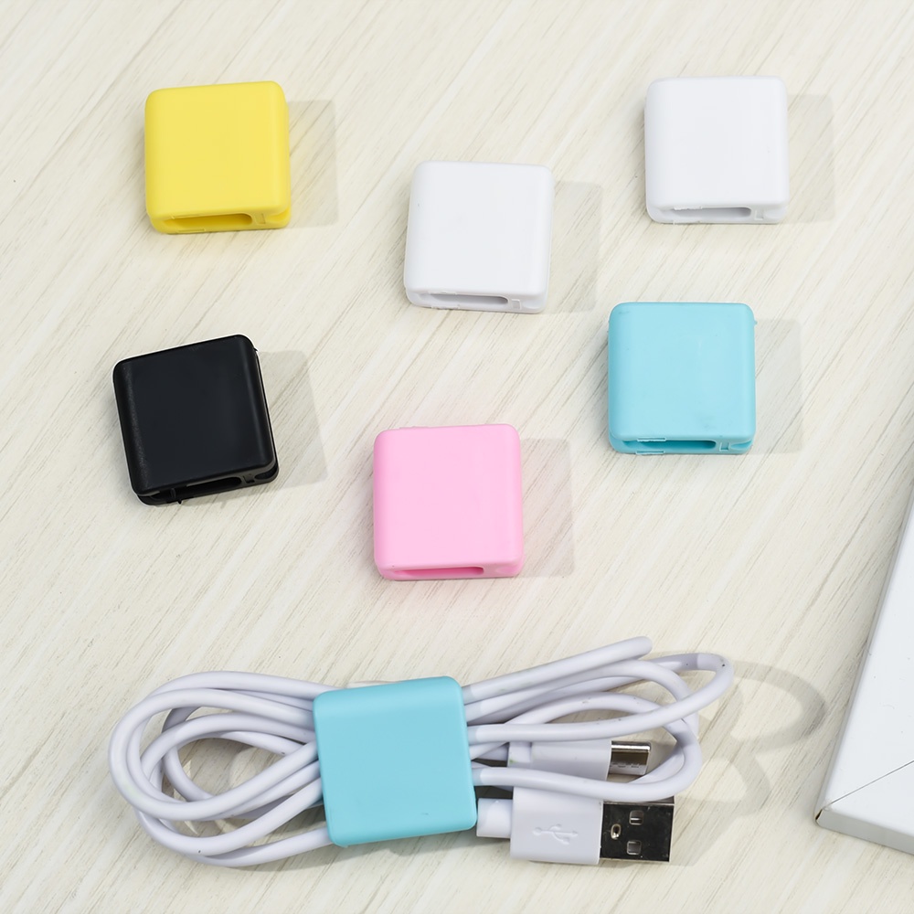 1pc Klip Holder Kabel USB / Charger Bahan Silikon Warna Acak