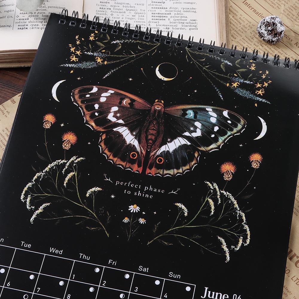 Kalender Imlek Nanas Dark Forest Creatures Hadiah Tahun Baru Kalender Kantor Bergambar Asli2023Histories Animals Jadwal Dinding Dapat Digantung