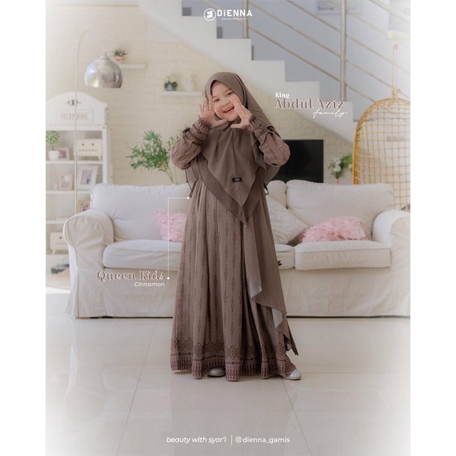 King Abdul Aziz Family Girl by Dienna gamis