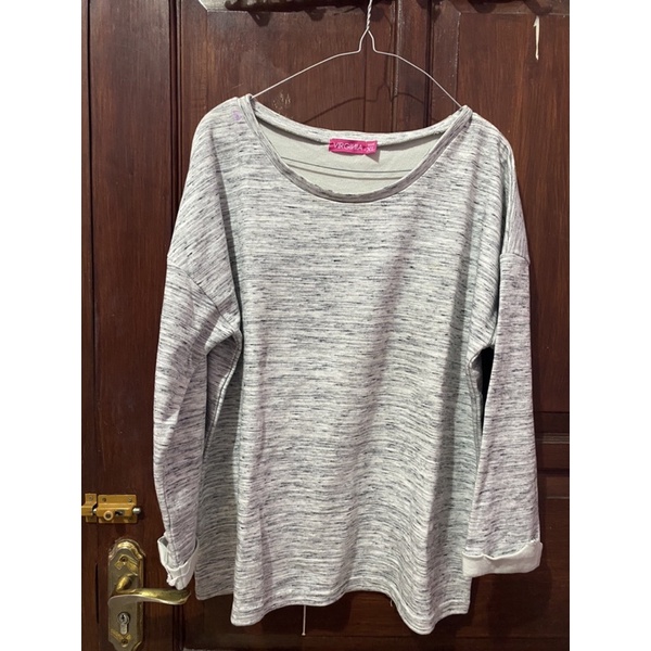 PRELOVED SWEATER
