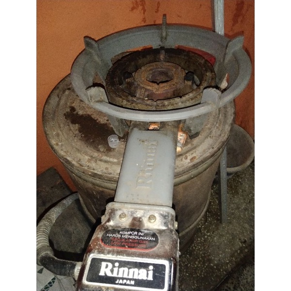 kompor tungku rinai normal menyala bekas