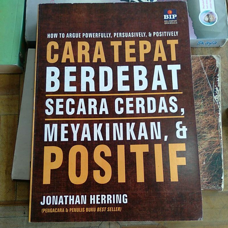 

Cara Tepat Berdebat Secara Cerdas, Meyakinkan Orang, & Positif