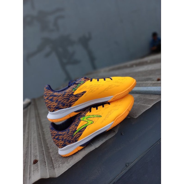 Sepatu Futsal Specs Accelerator Alpha Pro IN