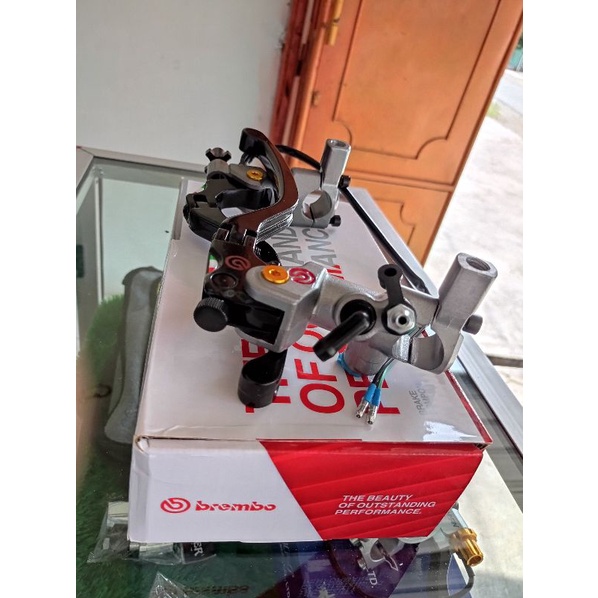 MASTER REM BREMBO SEPASANG KIRI KANAN 1 TABUNG BISA SEMUA MOTOR/UNIVERSAL