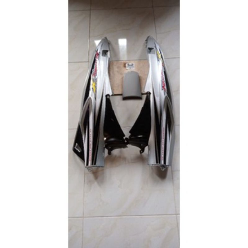 Cover dek bodi body belakang plus striping motor HONDA KHARISMA X D 125D 125 Kualitas terjamin Bahan