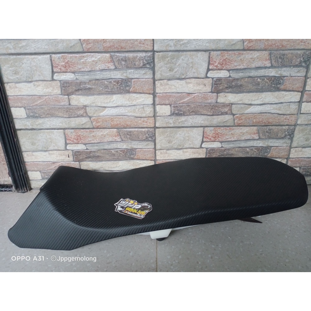 Jok slim Vixion lama - Jok slim Vixion Old - Jok slim Vixion Lama Old kulit karbon biasa