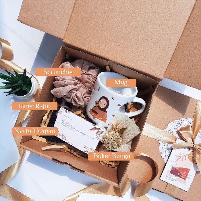 

(COD) KADO MURAH, KADO MEWAH, KADO ULANG TAHUN, KADO WISUDA, HAMPERS HIJAB - Akhir Bulan