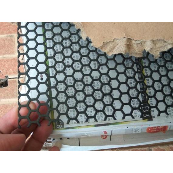 Ram Speaker / Jaring Speaker / Tutup Box Speaker Model Segi Enam