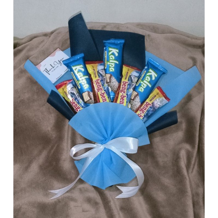 

Buket snack bisa custom | hadiah wisuda | hadiah ulangtahun free kartu ucapan