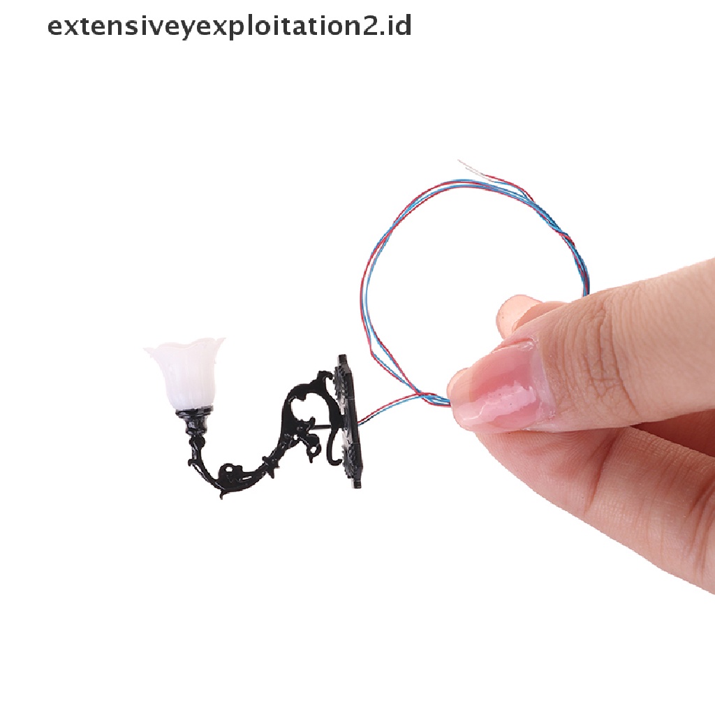 2 Pcs Miniatur Lampu Dinding Led Skala 1: 12 Untuk Dekorasi Rumah Boneka
