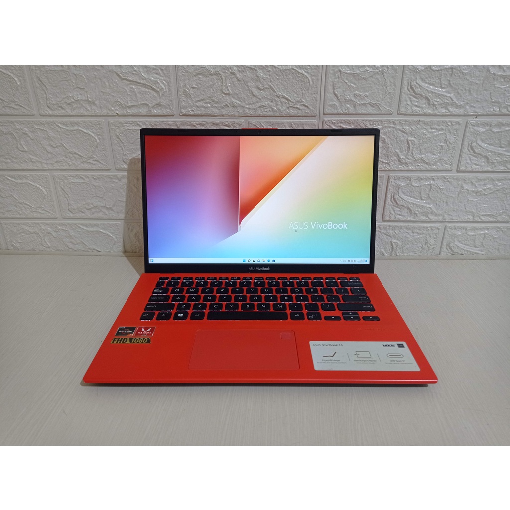 Asus Vivobook 14 AMD Ryzen 7 3700 VGA Radeon RX Vega 10 2GB SSD 512GB Laptop Second Gaming x412da f4