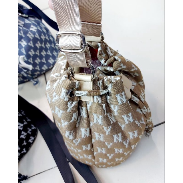 TAS SERUT WANITA/SLINGBAG NY CTR TAS BAGUS TAS MURAH