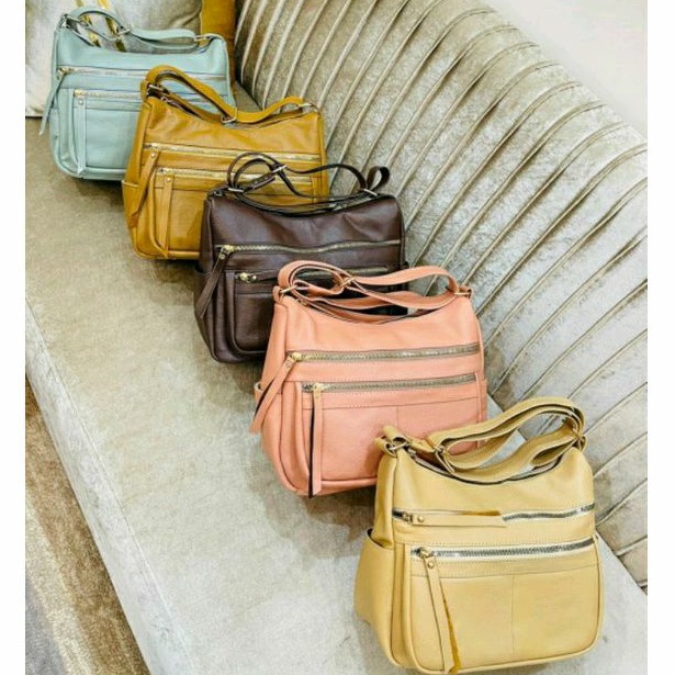 Tas Kulit Slempang