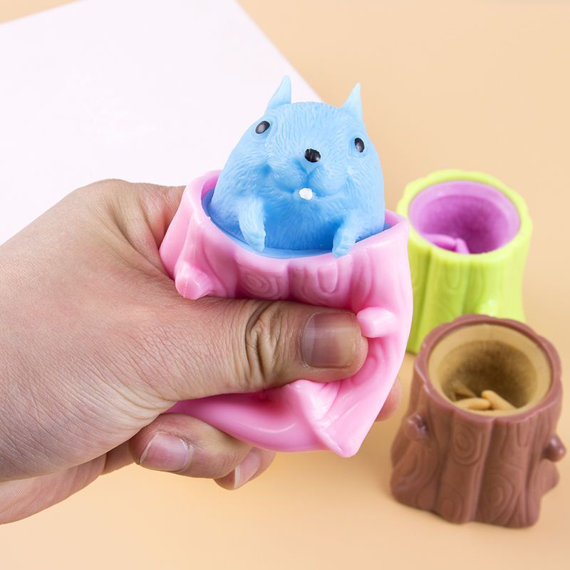 [BS PSN 100 PCS+] Mainan Tupai Squsihy Karet Penghilang Stress / Squeeze Squirrel.
