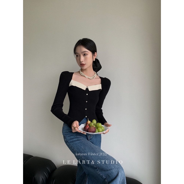 Red Warna yang serasi dengan temperamen selebritas engah lengan klavikula Prancis sweater awal musim gugur baru slim square collar slit Hepburn sweater