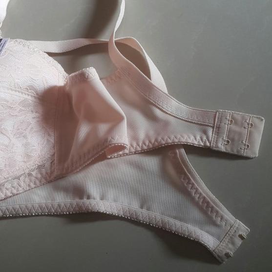 Bra / Bh merk DIANA tipe 160 busa tipis - Kream, 34