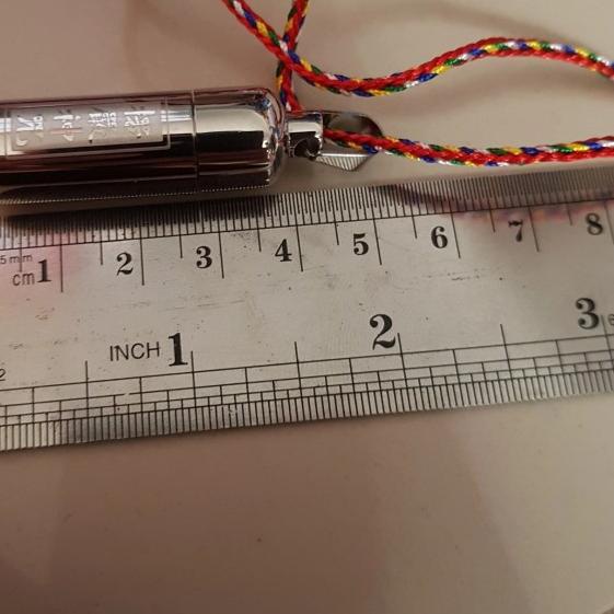 liontin tabung besar