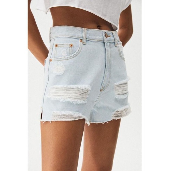 Celana Pendek Denim PULL &amp;  BEAR Hotpants With Rips Original Branded