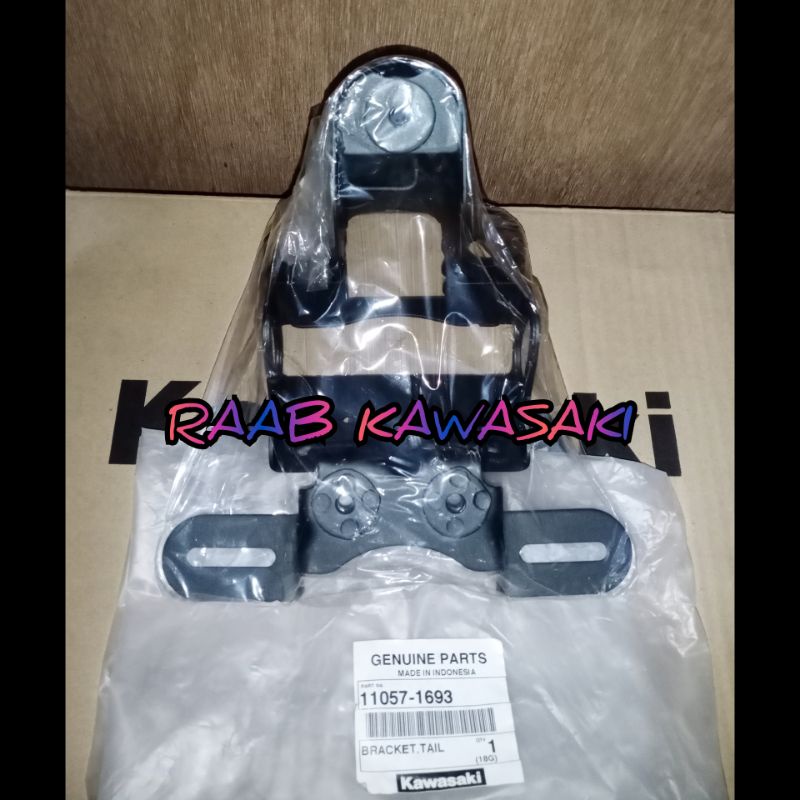 breket lampu stop lamp belakang w175/w175tr original kawasaki