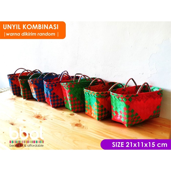 Tas Bingkisan Kotak / Tas anyam plastik mini