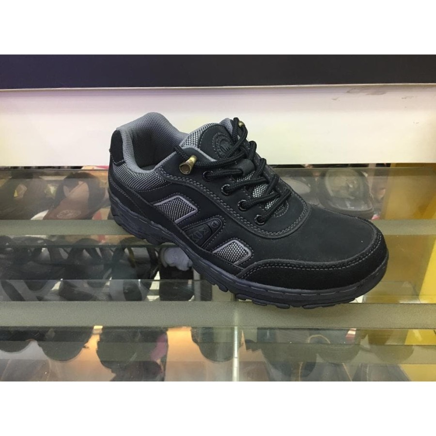 Sepatu Gunung Pria Sepatu Hiking Weidenmann Stinger 03 - Black