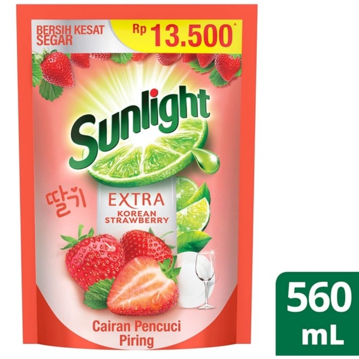 Sunlight Sabun Cuci Piring Cair Korean Strawberry 560mL