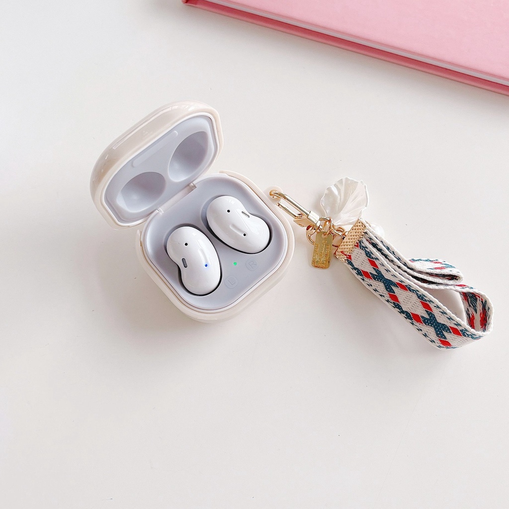 Soft Case TPU Motif Hati Dengan Gantungan Kunci Cover Samsung Galaxy Buds 2 Pro Buds Live Buds2