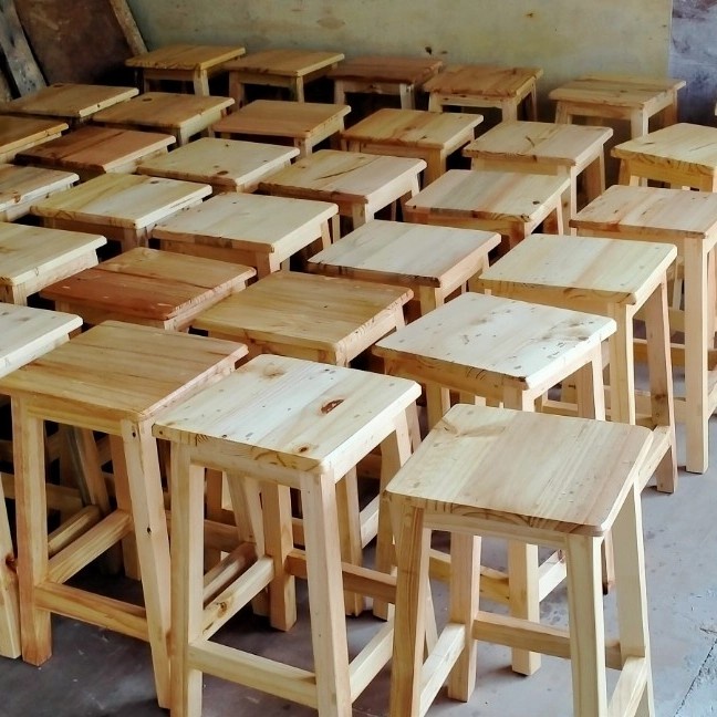 Kus Kursi Mini Bar Kayu